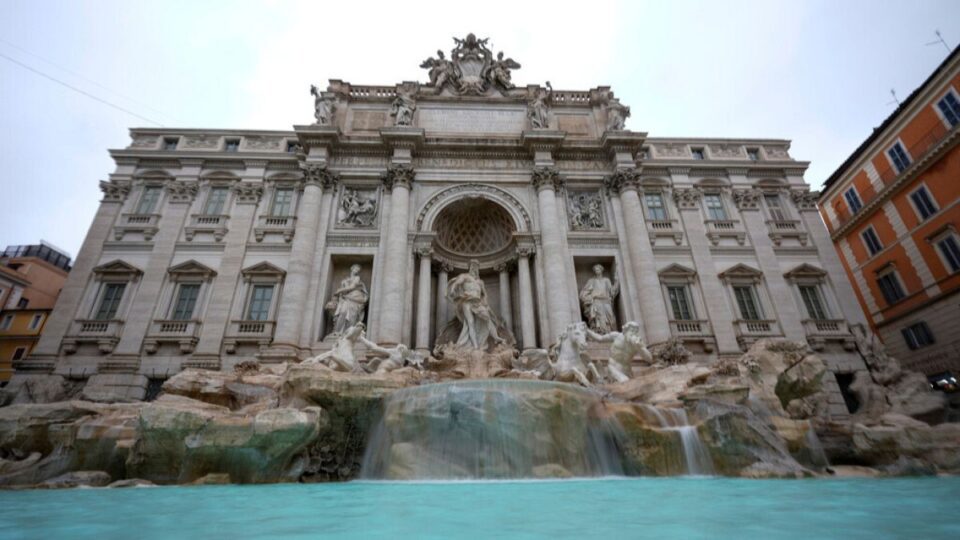 Fontana Trevi u Rimu ponovno se otvara točno na vatikanski jubilej