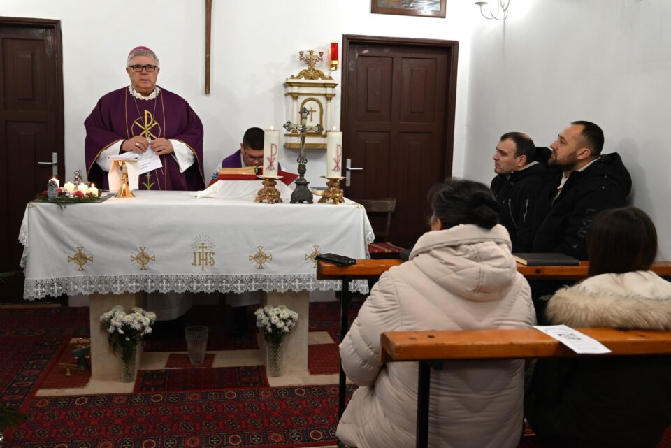 NUNIĆ: Na 83. godišnjicu mučeničke smrti don Janeza Kranjca, misu u Nuniću predvodio nadbiskup Zgrablić