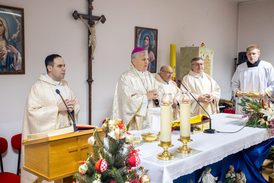 Polnoćka u katedralnoj župi u Sisku – Sisačka biskupija