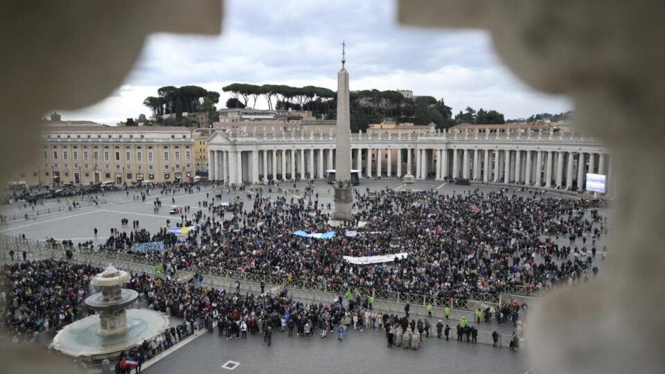 Papa na Angelusu: Gdje nam nedostaje, Gospodin obilno odgovara – Vatican News