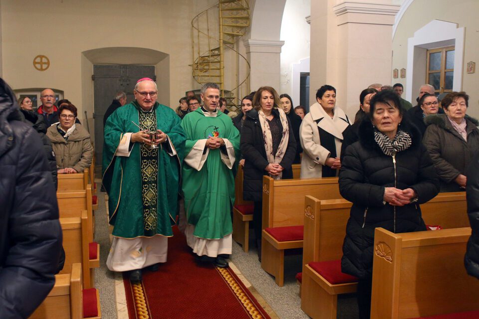 Pastirski pohod biskupa Tomislava Rogića župama Jadrtovac i Vrpolje.