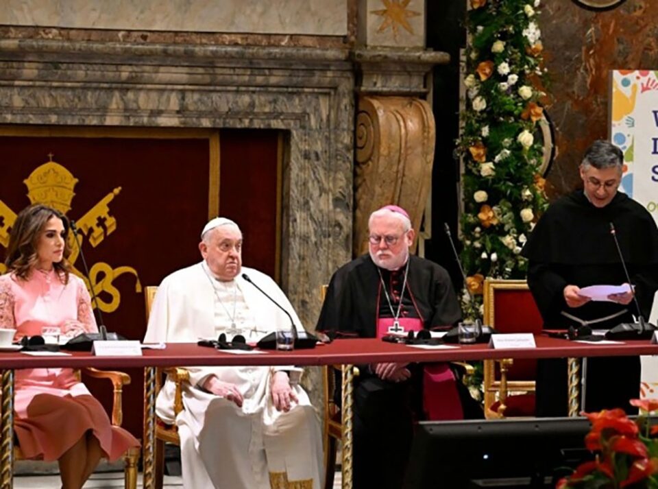 Papa: Ništa nije vrjednije od života djeteta; njihova se prava gaze svakoga dana