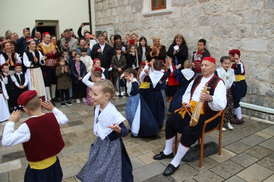 Na Prikazanje Gospodinovo djeca u Mokošici obradovala župnu zajednicu – Dubrovačka biskupija