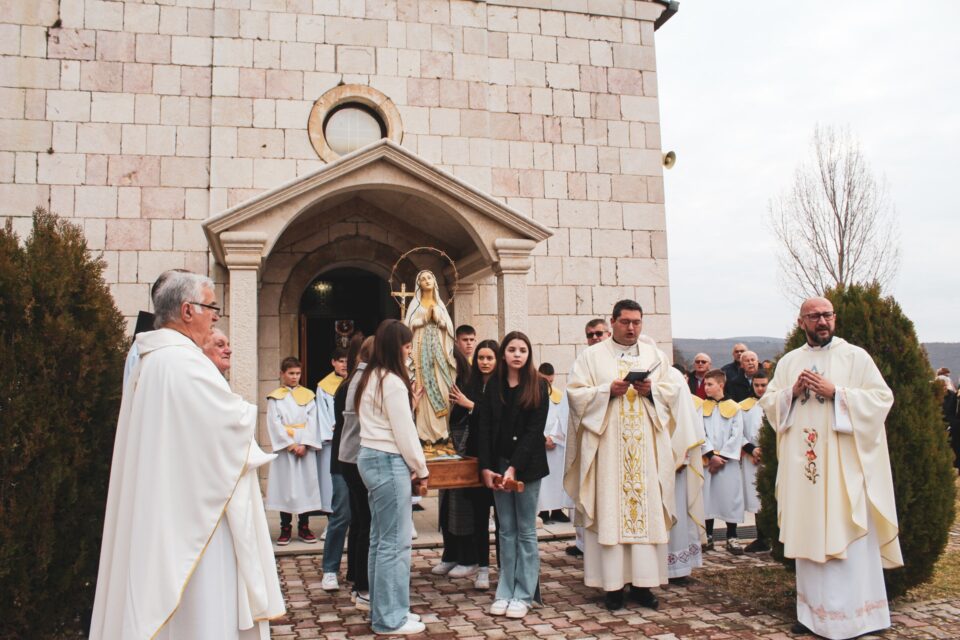 Župa Vir svečano proslavila blagdan Gospe Lurdske