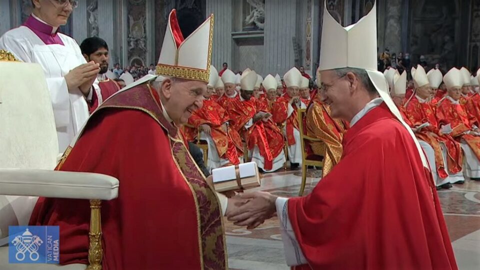 Predsjednik HBK-a nadbiskup Kutleša pozvao vjernike na molitvu za zdravlje pape Franje