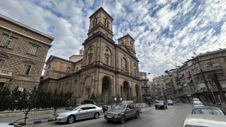 Nadbiskup Mourad: Sve župe u Homsu u molitvi za Papu