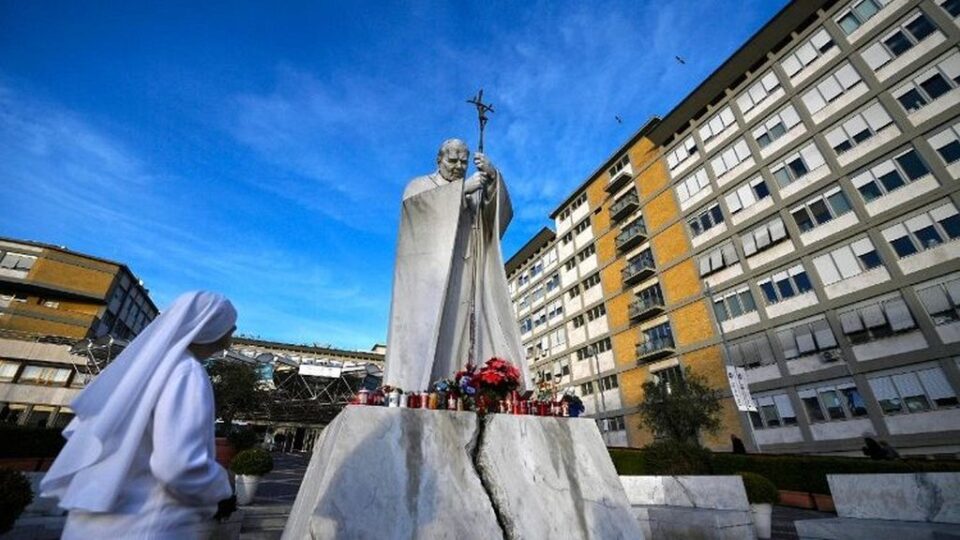 Papa proveo mirnu noć | Katolička tiskovna agencija Biskupske konferencije BiH