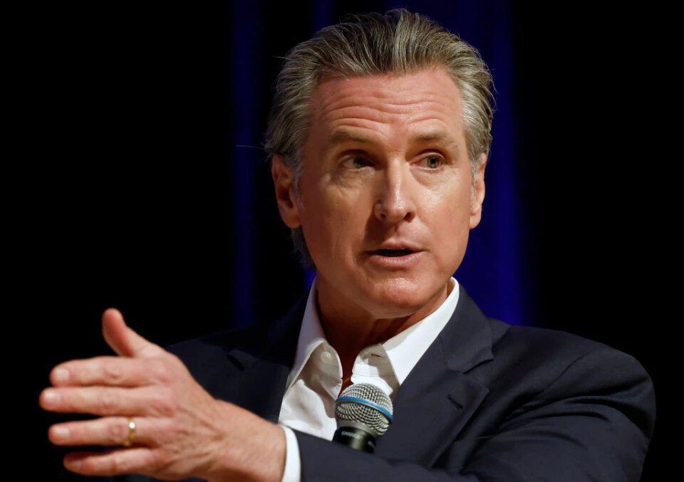 Gavin Newsom naziva mužjake koji se igraju u ženskim sportovima ‘duboko nepošteno’