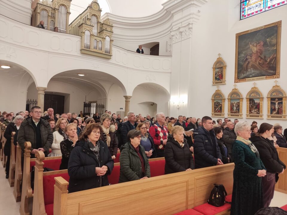 Jubilejsko hodočašće vjernika Križevačkog dekanata u bjelovarsku Katedralu