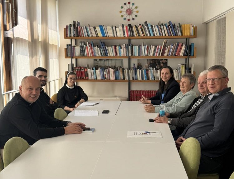 ORGANIZACIJSKI SASTANAK ZA DAN MLADIH U KOMUŠINI