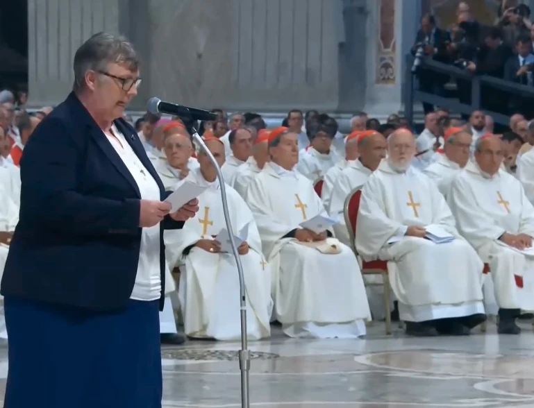 U Novendiales Masi, papa Franjo je pozdravio zbog “nepokolebljivanja povjerenja” u religiozne žene