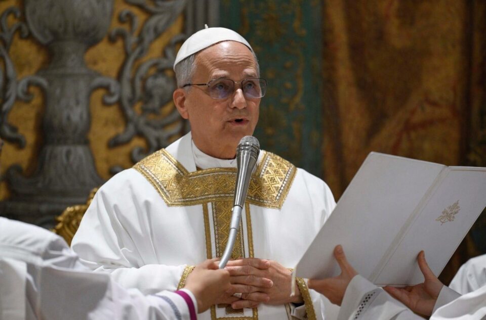 Papa Leo XIV kardinalima: ‘Mi trebamo svjedočiti svojoj radosnoj vjeri u Krista’ – Vatikanske vijesti