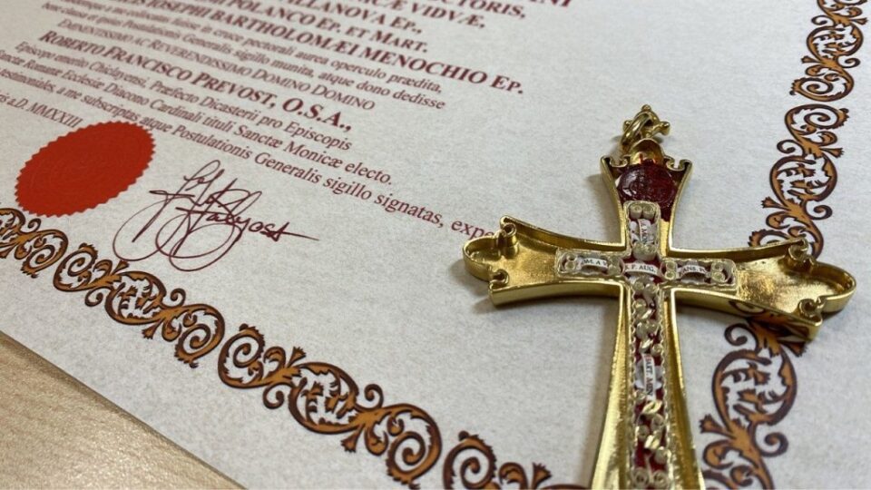 Relikvije svetog Augustina i njegove majke Monike u pektoralnom križu pape Lava XIV.