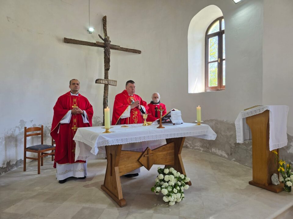 Župa Gvozdansko proslavila blagdan svojih nebeskih zaštitnika – Sisačka biskupija
