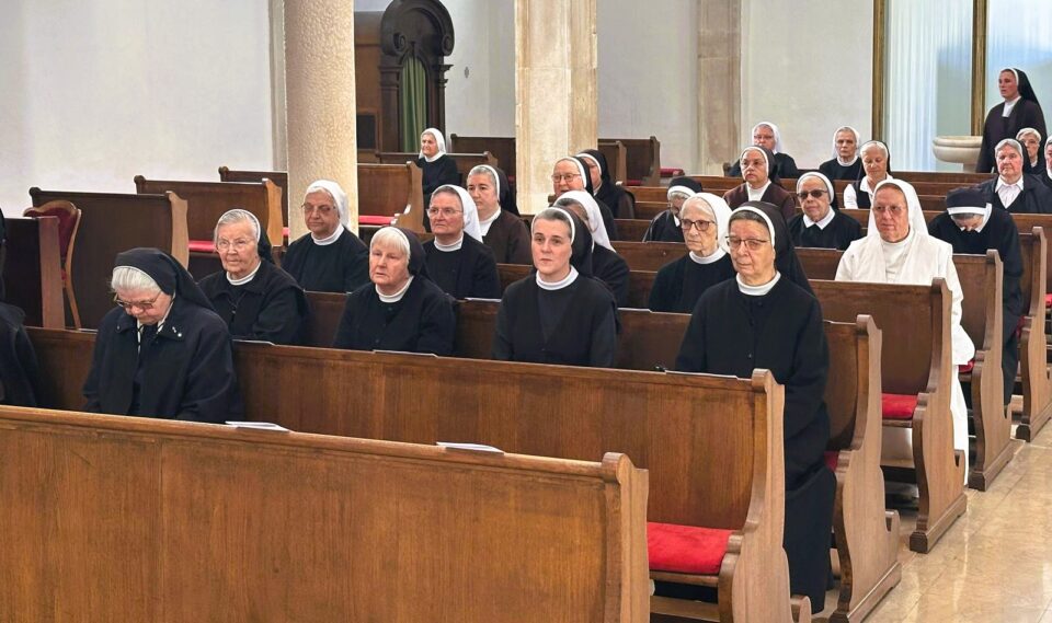 ZADAR: Rekolekcija za redovnice u Zadarskoj nadbiskupiji – O pedagogiji zajedništva izlagala dr. sc. Dijana Nenadić Bilan
