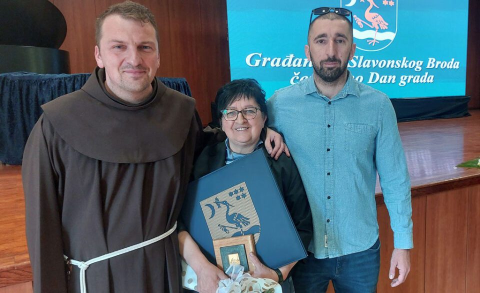 Zlatna čaplja Brankici Lukačević za predani rad u katoličkom novinarstvu