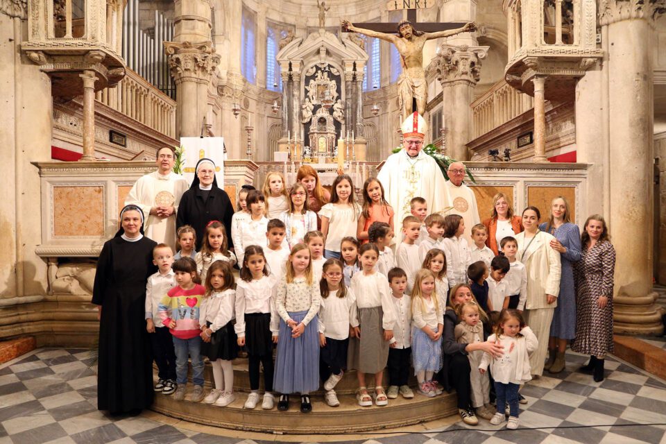 125 godina Dječjeg vrtića “Brat Sunce” obilježeno uz svečani program i misu zahvalnicu.