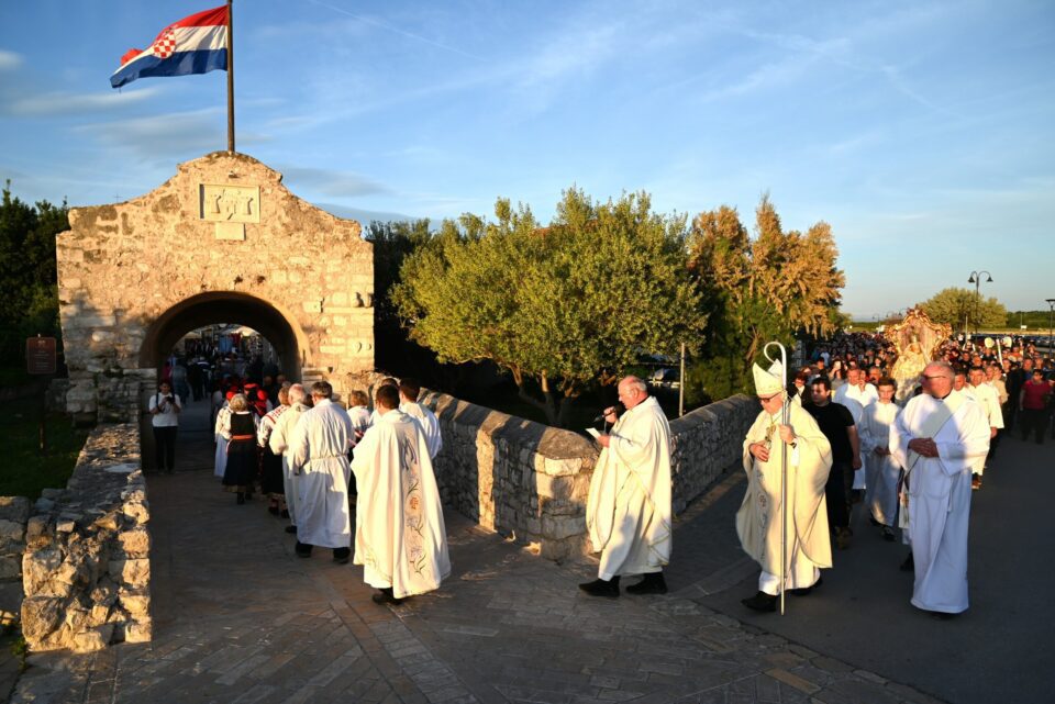 Poziv nadbiskupa Milana Zgrablića na jubilejsku proslavu Gospe od Zečeva u Ninu
