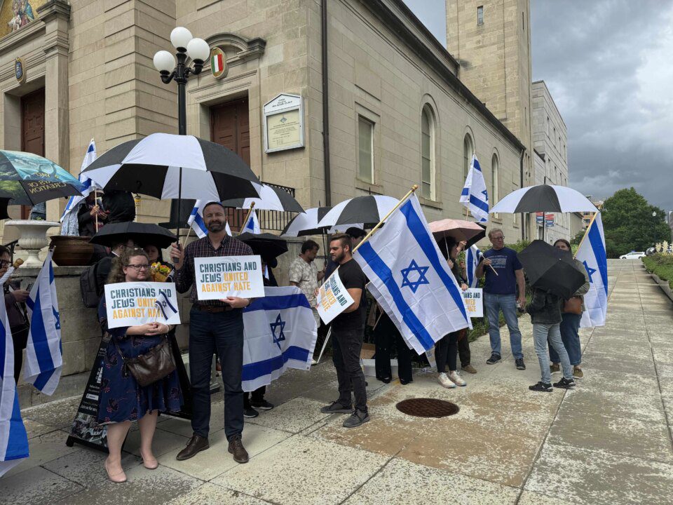 Katolici pokazuju solidarnost nakon terorističkog napada ubijaju 2 izraelska dužnosnika u Washingtonu, DC