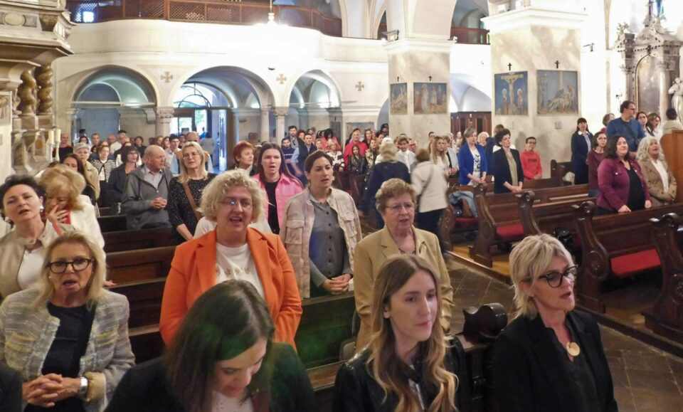 Vjeroučitelji Riječke nadbiskupije hodočastili Gospi Trsatskoj – Riječka nadbiskupija