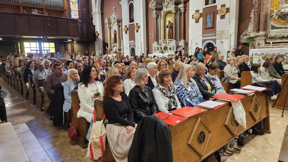 Zbor župe Svetog Križa hodočastio i pjevao u Sinju – Dubrovačka biskupija