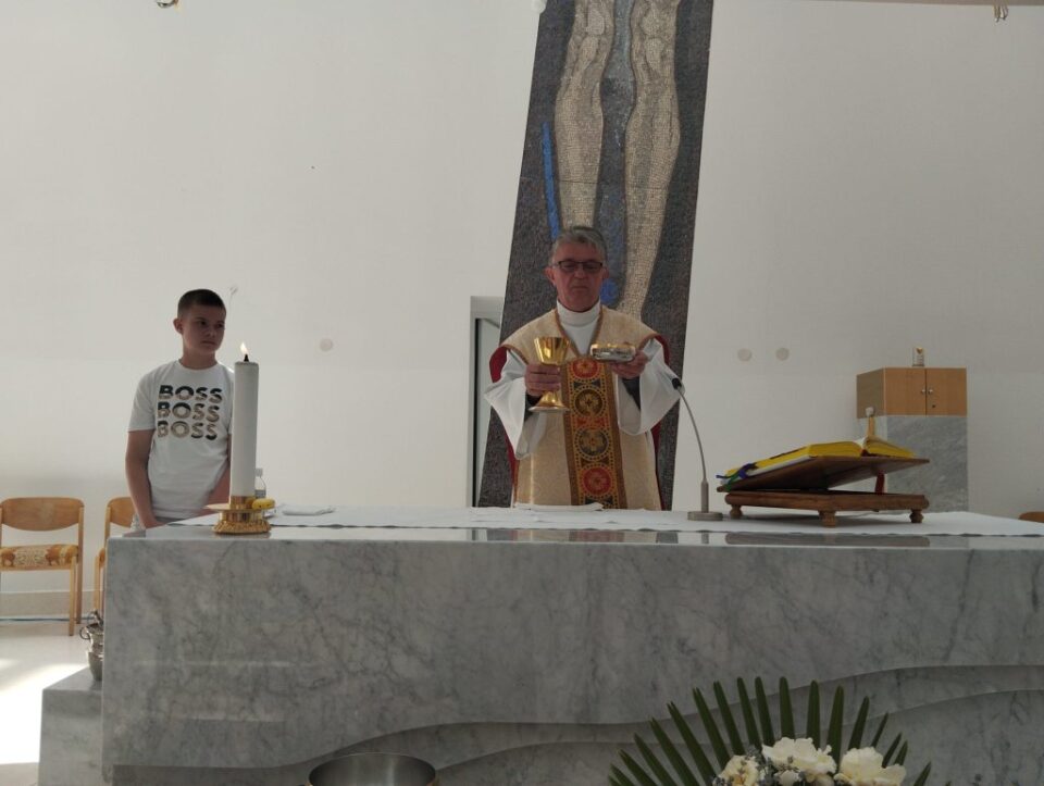 Fra Anto Tomas predvodio nedjeljno misno slavlje na Plehanu