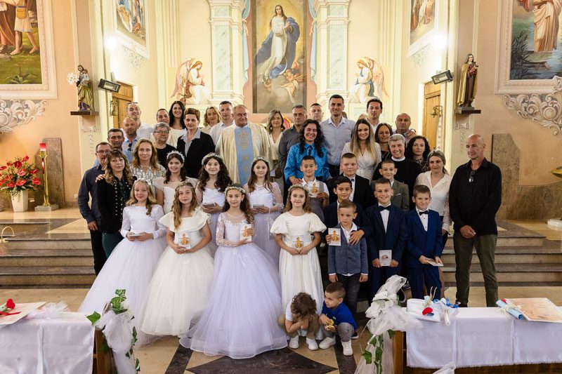 Gromiljak: Slavlje prve svete pričesti