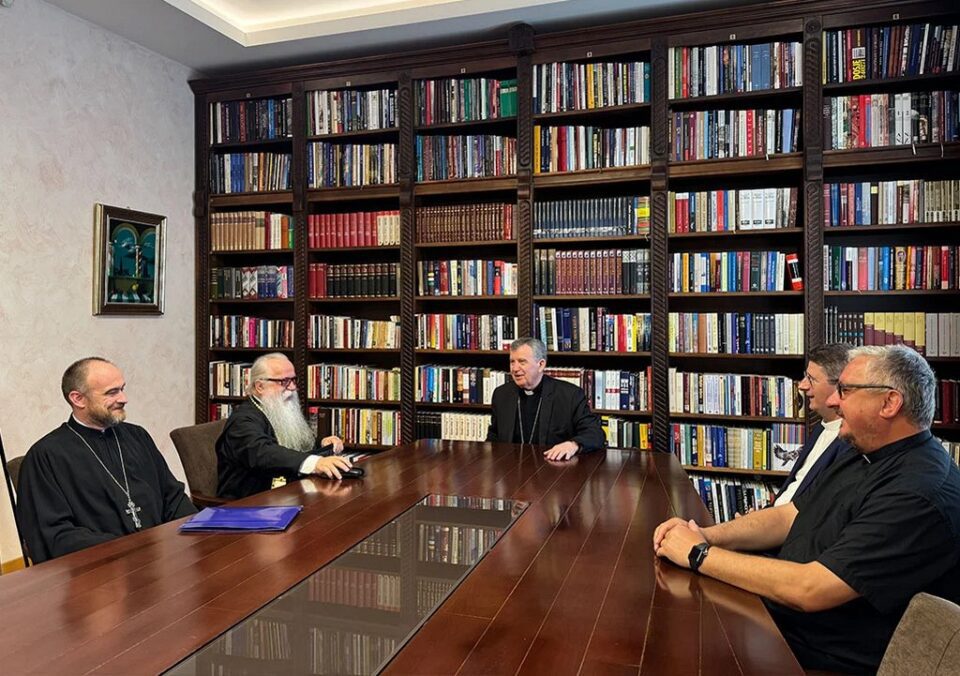 Susret nadbiskupa Vukšića i mitropolita Hrizostoma