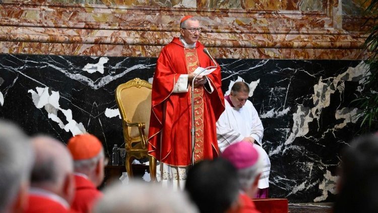Parolin: „Udruge i pokreti, budite svjedoci jedinstva i ljubavi“