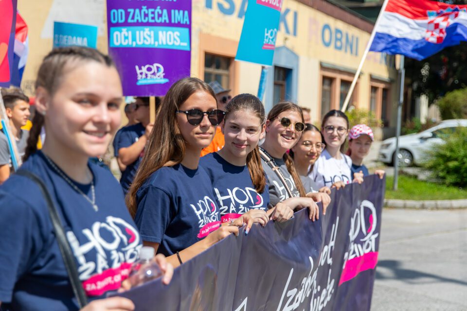 Hod za život, obitelj i Hrvatsku održan u Sisku – Sisačka biskupija