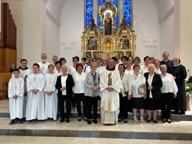 Primanje novih članova u formaciju OFS-a u župi Bugojno