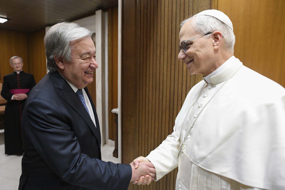 Papa Leo XIV prima generalnog tajnika UN-a António Guterres u Vatikanu