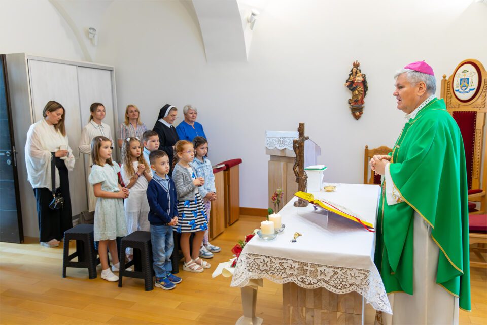 Te Deum na kraju prve školske godine Katoličke osnovne škole u Sisku – Sisačka biskupija