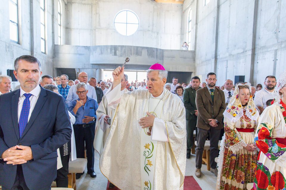 Blagoslovljena crkva sv. Antuna Padovanskog u Odri – Sisačka biskupija