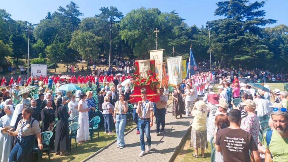Zajedništvo, oprost i nada: Kardinal Zuppi uputio snažnu poruku s jubileja Riječke Crkve – Riječka nadbiskupija