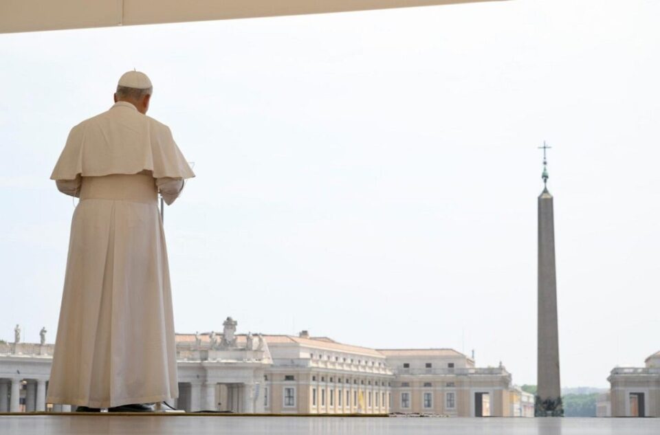Papa: Molimo za mir na Bliskom istoku, u Ukrajini i diljem svijeta