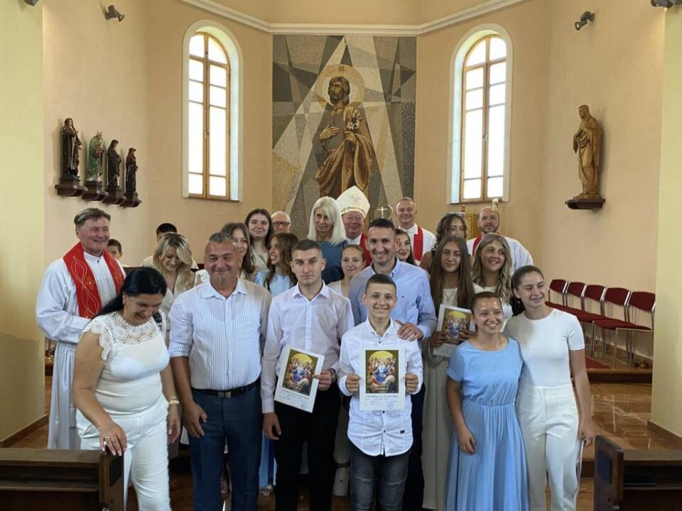 Slavlje sakramenta potvrde za župe Prijedor, Sasina, Stara Rijeka i Ravska
