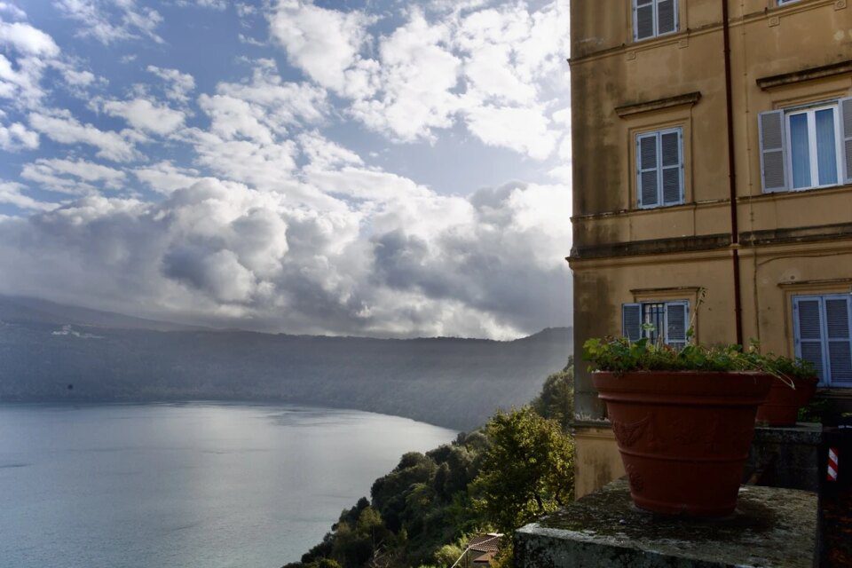 Castel Gandolfo: Papa Leo XIV da nastavi s papinskom ljetnom tradicijom odmora u gradu jezera