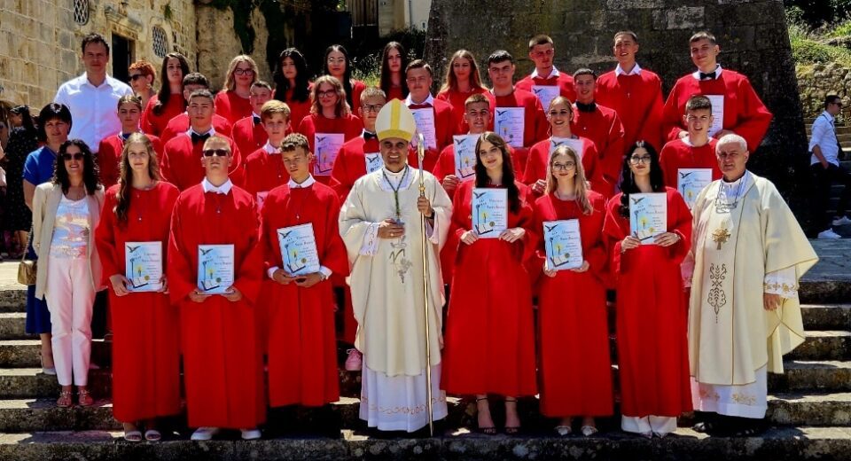 Krizma u Blatu na Korčuli – Dubrovačka biskupija