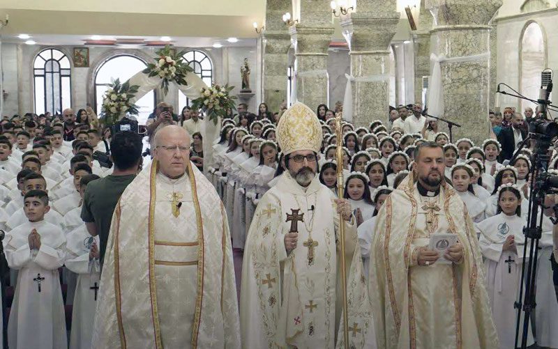 U Qaraqoshu pričešćeno više od 450 djece