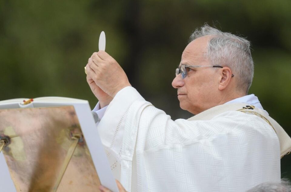 Papa: Krist je odgovor na čovjekovu glad; čitavi narodi danas su poniženi ohološću drugih