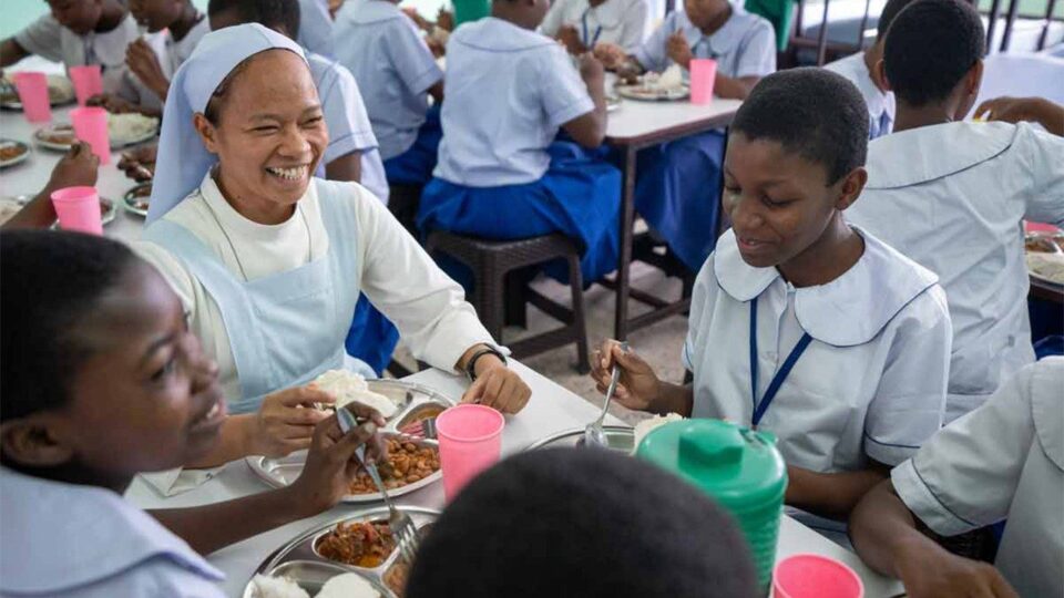Sestre Mary Uppift Tanzanije u nepovoljnom položaju – Vatikanska vijest