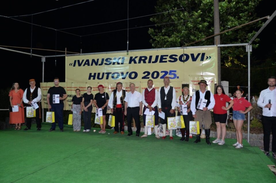Ivanjski krijesovi u Hutovu | Katolička tiskovna agencija Biskupske konferencije BiH