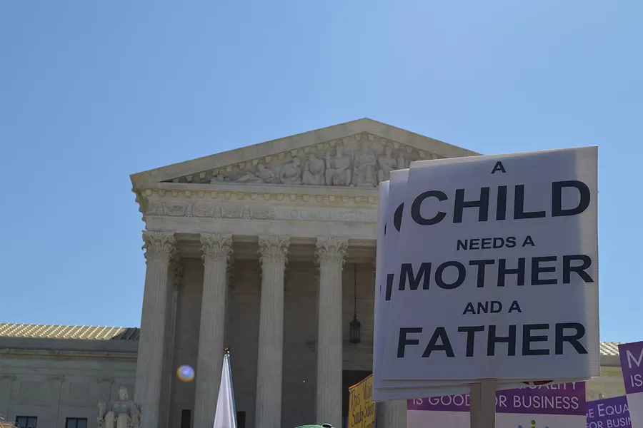 Obergefell 10 godina kasnije: Kulturni utjecaj istospolnih braka i gdje stoji