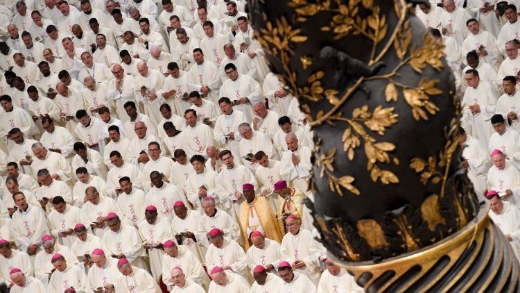 Papa svećenicima: „Budite graditelji jedinstva i mira!“