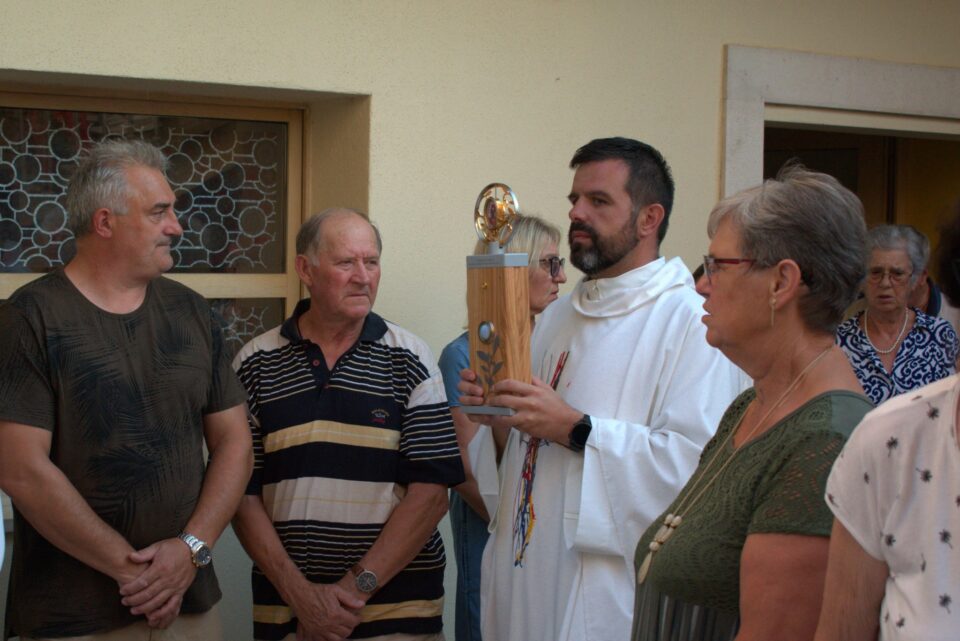 Hodočasnici iz Vela Luke na drugom danu devetnice u Blatu – Dubrovačka biskupija