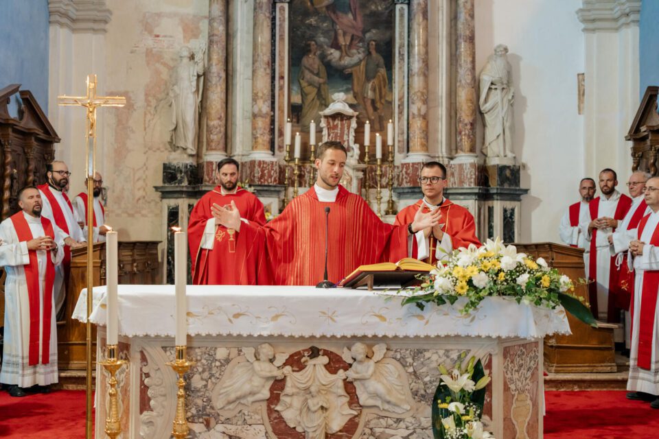 Mlada misa vlč. Dina Deltina u rodnom Gračišću