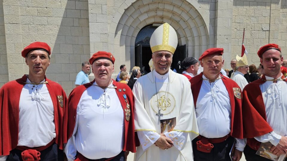 Na svečanosti u Tomislavgradu sudjelovali su i vjernici iz Dubrovnika – Dubrovačka biskupija