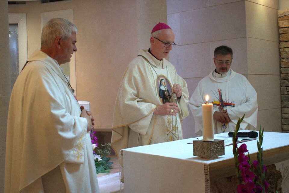 Misu uočnicu u Blatu predvodio nuncij Rajič, a propovijedao župnik Kovačević – Dubrovačka biskupija