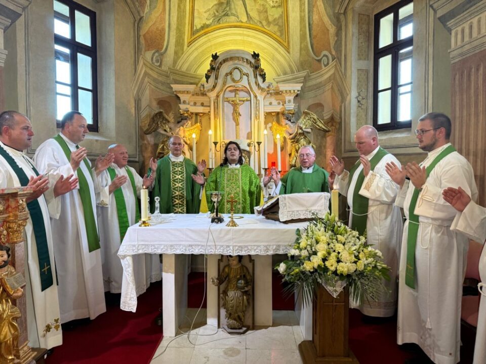 Predstavljena knjiga „Ti si, Gospodine, baština moja!“ mons. Batelje